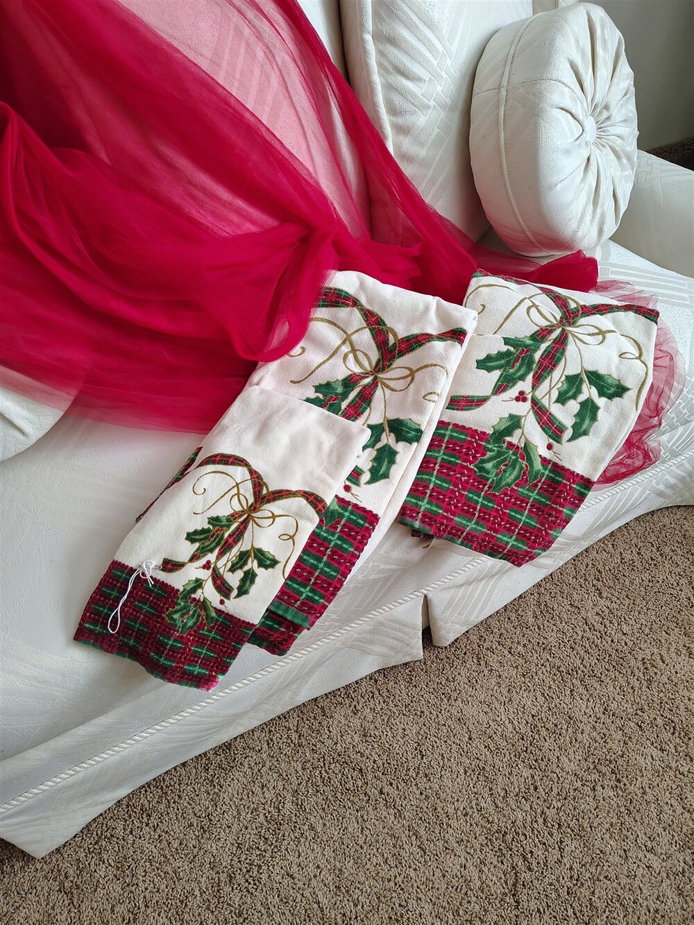 Christmas Kitchen Hand Towels Holly and Plaid Set